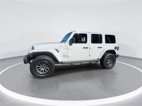 Used 2018 Jeep Wrangler Unlimited Sahara w/ Dual Top Group image 4