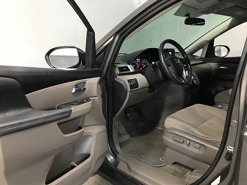 Used 2016 Honda Odyssey EX image 15