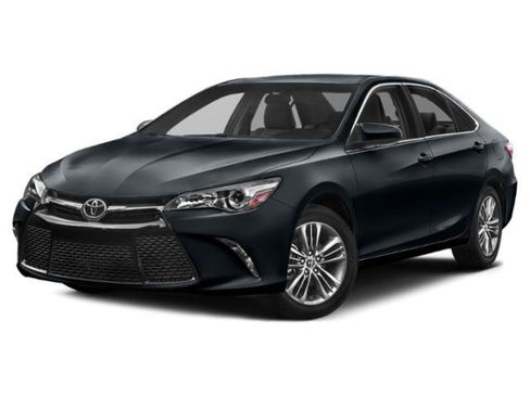 Used 2015 Toyota Camry SE image 1