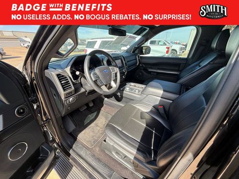 Used 2021 Ford Expedition Max XLT image 11