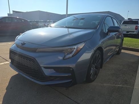Used 2026 Toyota Corolla SE FWD image 6