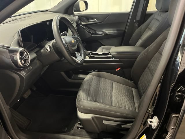 Used 2025 Chevrolet Equinox LT AWD/4WD image 9
