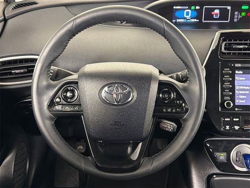Used 2022 Toyota Prius Prime LE image 23