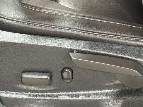 Used 2021 Chevrolet Colorado ZR2 image 19