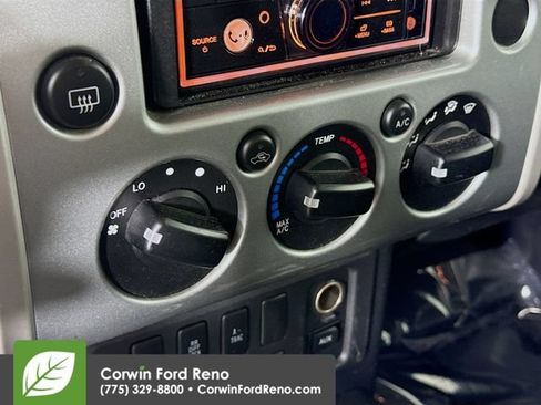Used 2010 Toyota FJ Cruiser 4WD image 16