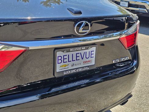 Used 2014 Lexus ES 350 w/ Ultra Luxury Package FWD image 14