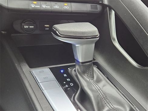 Certified 2024 Hyundai Elantra SEL image 14