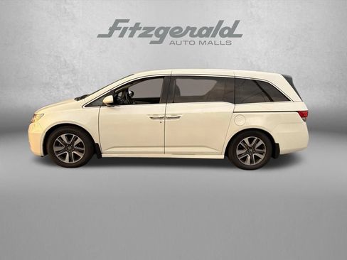 Used 2014 Honda Odyssey Touring Elite image 3