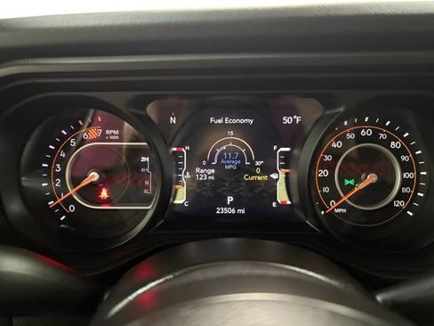 Used 2024 Jeep Wrangler Unlimited Rubicon w/ XTREMEE 35" Tire Package image 23