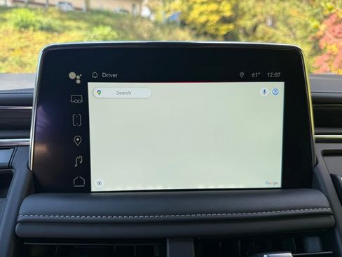 Used 2022 GMC Yukon SLT w/ SLT Premium Package image 30