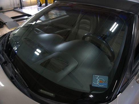 Used 2001 Chevrolet Corvette Convertible w/ Preferred Equipment Group2 image 13