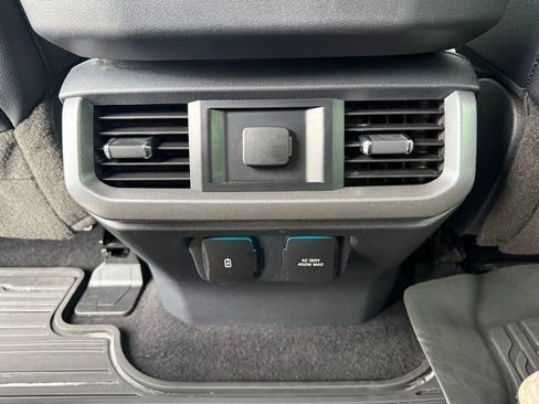 Used 2023 Ford F150 Lariat w/ Trailer Tow Package image 15