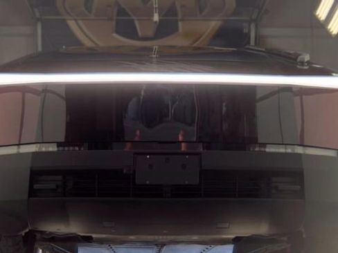 Used 2024 Tesla Cybertruck Cyberbeast AWD/4WD image 6