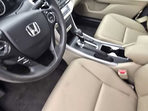 Used 2015 Honda Accord LX image 32