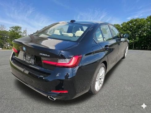 Used 2023 BMW 330e xDrive w/ Driving Assistance Package AWD/4WD image 8
