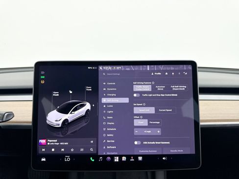 Used 2023 Tesla Model 3 Standard Range RWD image 10