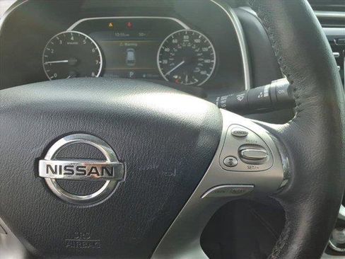 Used 2018 Nissan Murano SL w/ Moonroof Package image 26