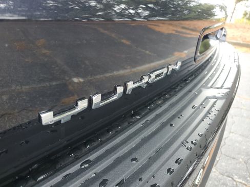 New 2026 GMC Yukon Elevation image 5