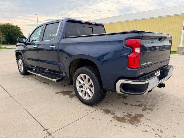 Used 2022 Chevrolet Silverado 1500 LTZ w/ LTZ Premium Package AWD/4WD image 12