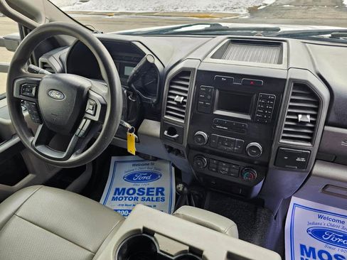 Used 2019 Ford F550 4x4 Regular Cab Super Duty image 9