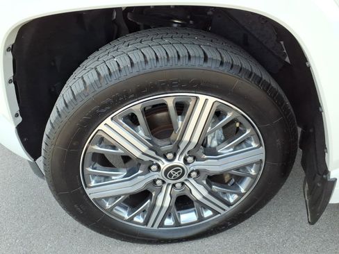 Used 2023 Toyota Sequoia Capstone AWD/4WD image 9