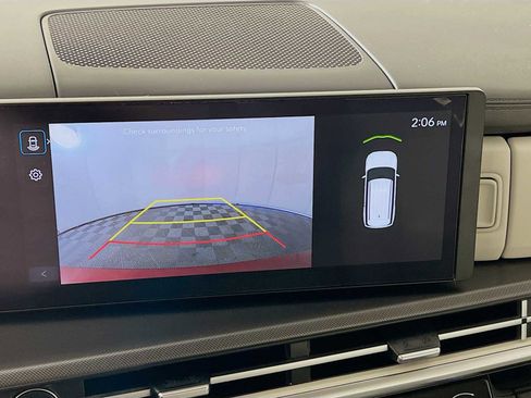 Certified 2024 Hyundai Santa Fe SEL image 17