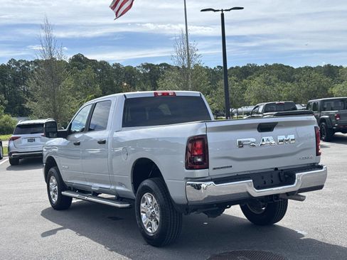Used 2026 RAM 2500 Big Horn AWD/4WD image 6