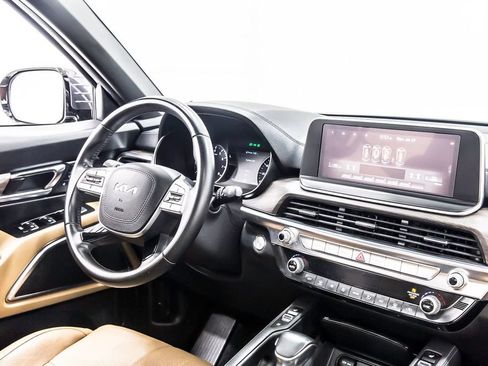 Used 2022 Kia Telluride SX w/ Towing Package FWD image 21