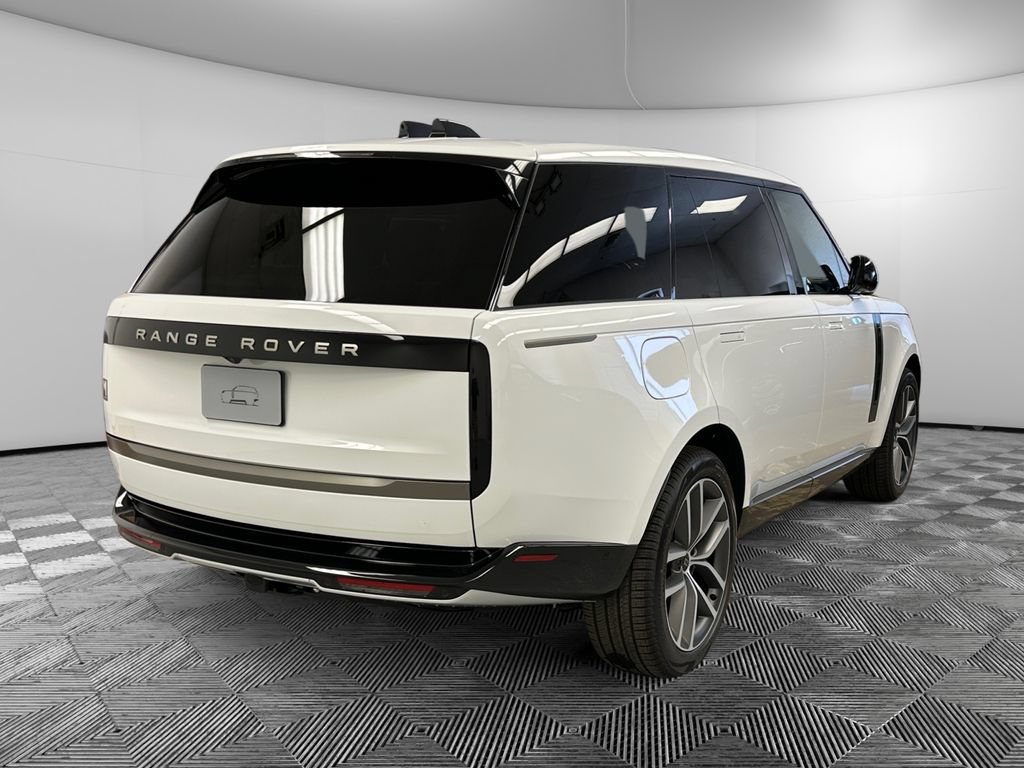 New 2027 Land Rover Range Rover Long Wheelbase SE AWD/4WD image 5