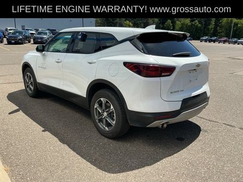 Used 2025 Chevrolet Blazer LT AWD/4WD image 5