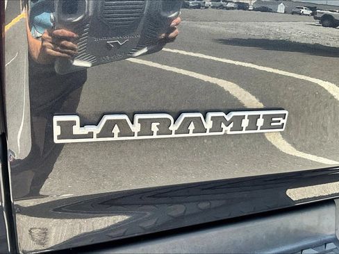Used 2019 RAM 1500 Laramie AWD/4WD image 34