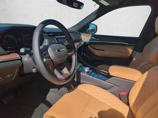 New 2025 Jeep Grand Cherokee Summit AWD/4WD video 3