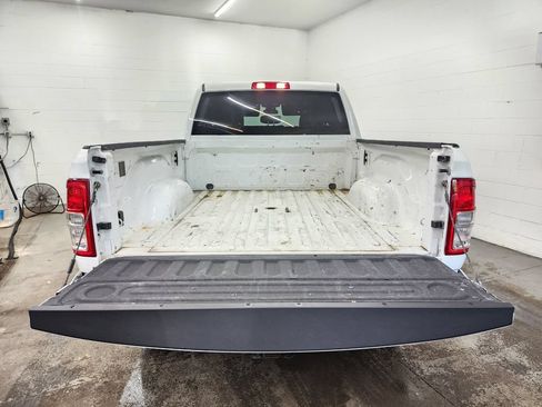 Used 2022 RAM 2500 Big Horn AWD/4WD image 26