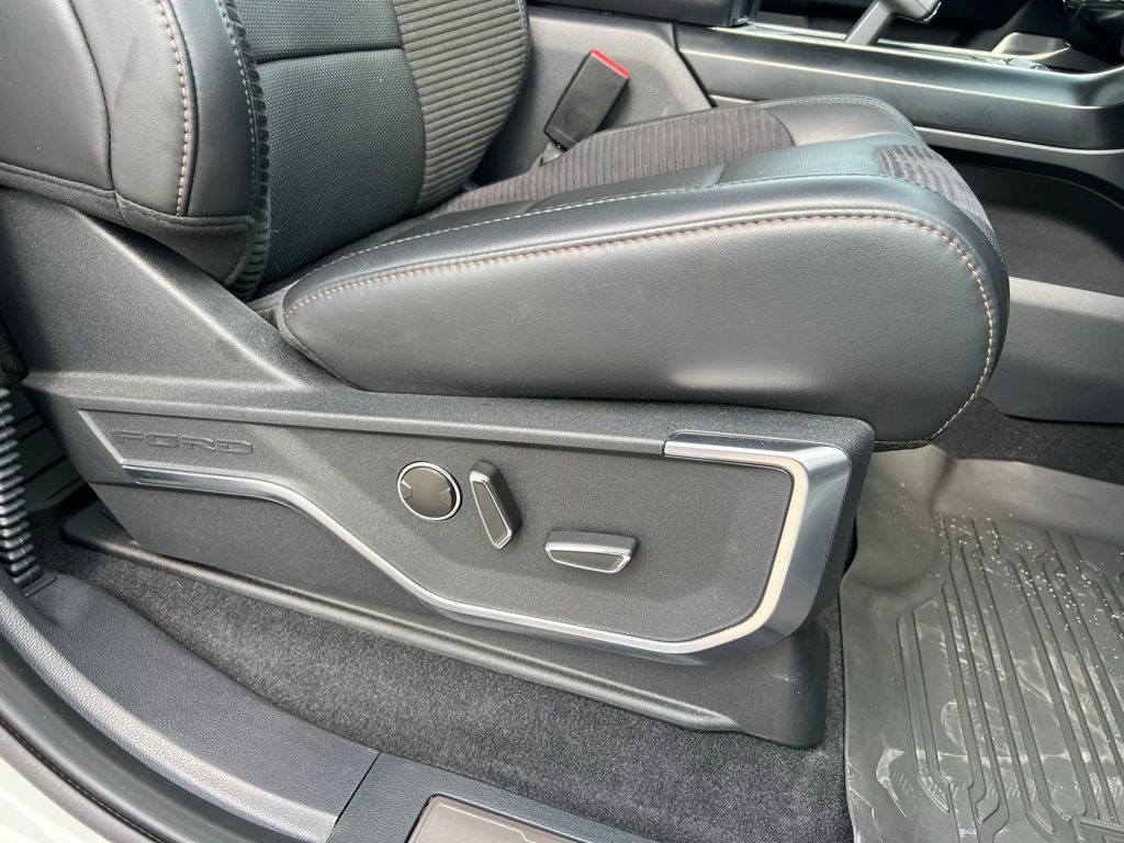 Used 2023 Ford F150 Raptor AWD/4WD image 25
