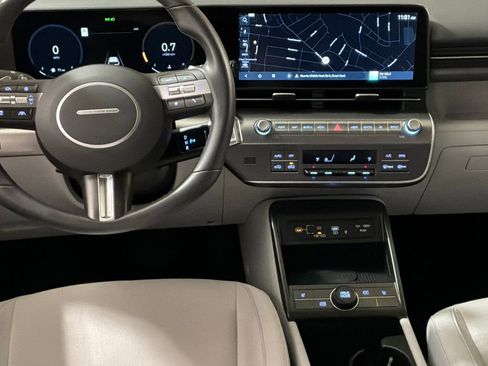 Used 2024 Hyundai Kona SEL w/ Convenience Package image 19