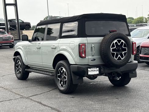 Used 2022 Ford Bronco Outer Banks AWD/4WD image 10