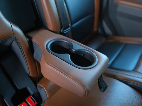 Used 2022 Ford Bronco Outer Banks image 14