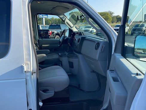 Used 2013 Ford E-350 and Econoline 350 XLT RWD image 20