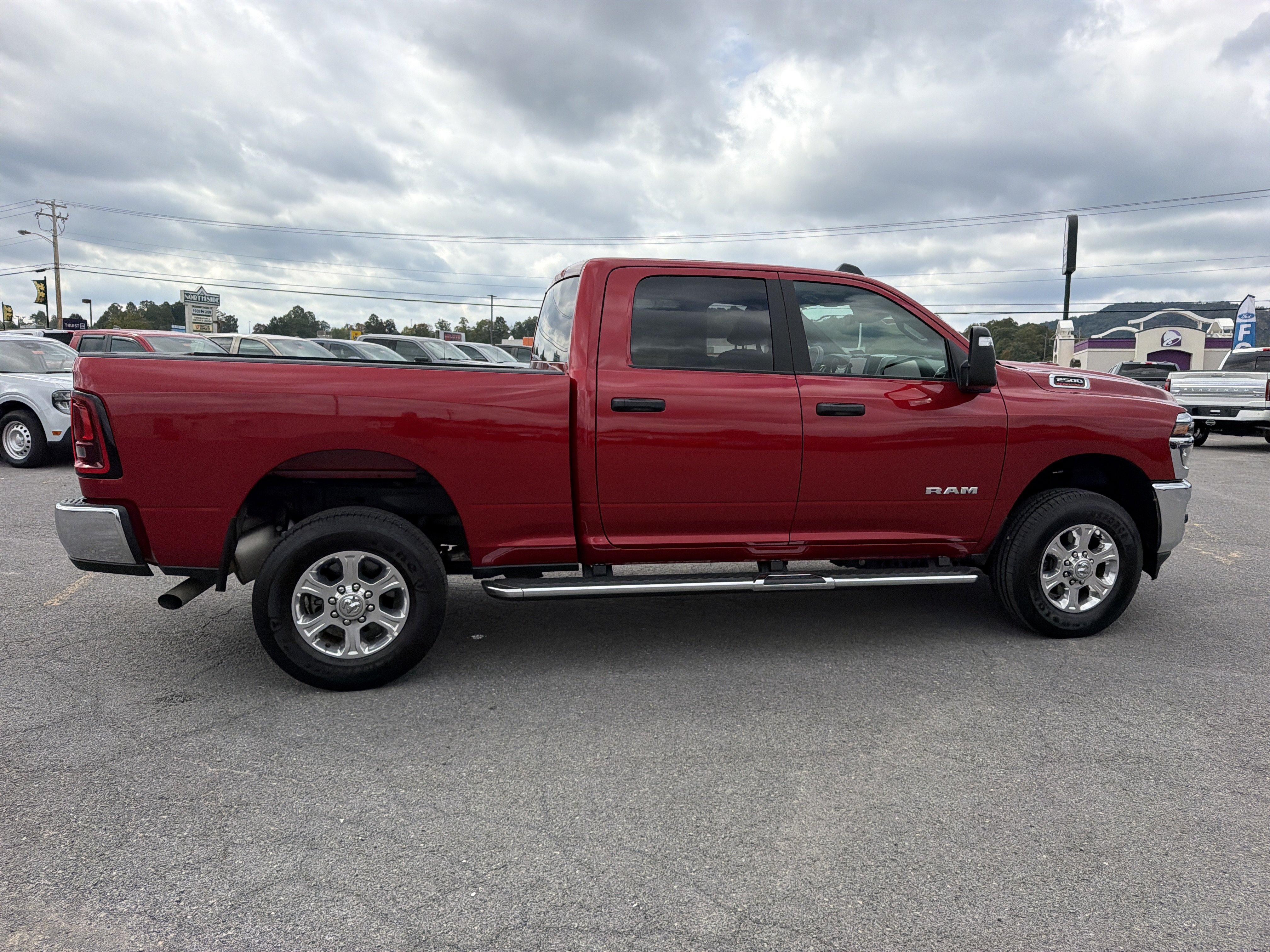 Used 2026 RAM 2500 Big Horn AWD/4WD image 3