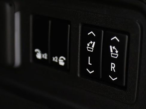 Used 2026 Cadillac Escalade V AWD/4WD image 14