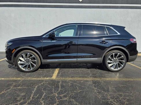 Used 2022 Lincoln Nautilus Reserve w/ Equipment Group 202A image 8