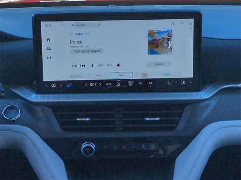 Certified 2025 Ford Explorer Platinum w/ Ultimate Package image 18