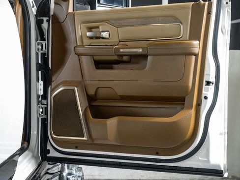 Used 2023 RAM 3500 Limited image 37