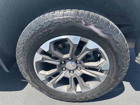 Used 2023 Chevrolet Silverado 1500 High Country w/ Technology Package image 15