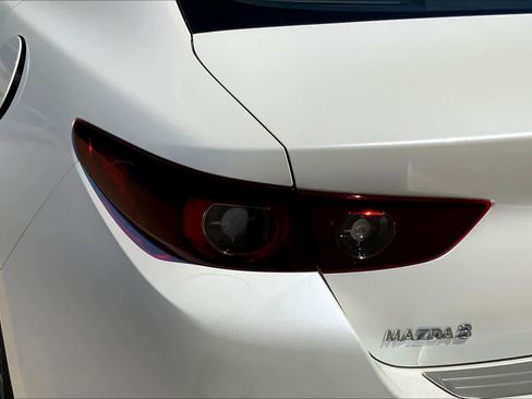 Certified 2025 MAZDA MAZDA3 s FWD image 26