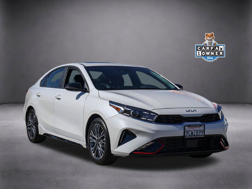 Used 2023 Kia Forte GT-Line w/ GT-Line Premium Package FWD image 2
