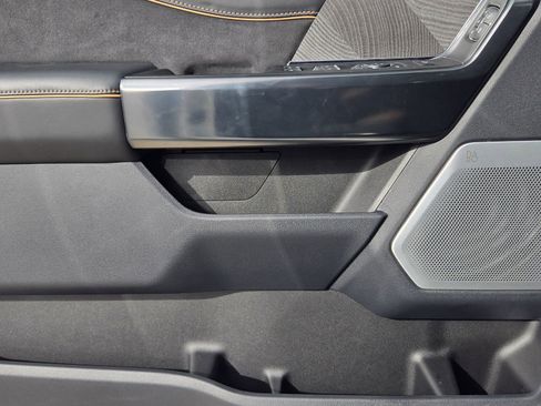 Used 2024 Ford F350 Platinum w/ FX4 Off-Road Package image 25