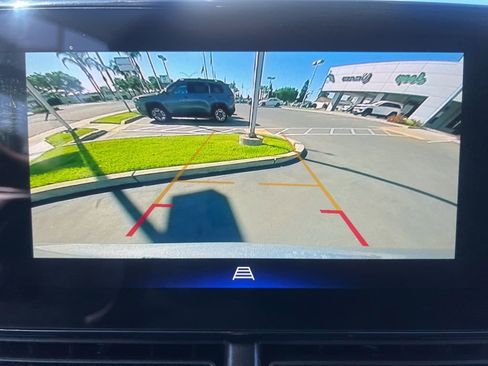 Used 2025 Chevrolet Trax LT image 50