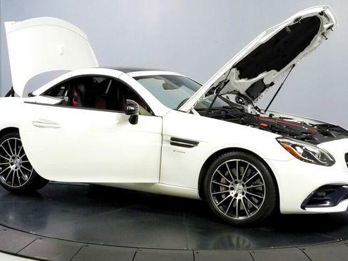 Used 2017 Mercedes-Benz SLC 43 AMG image 9