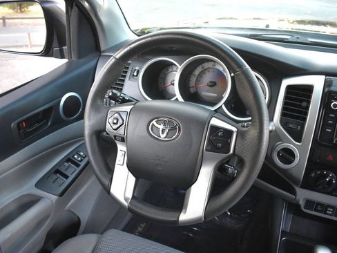 Used 2015 Toyota Tacoma 4x4 Double Cab w/ TRD Off-Road Package image 62